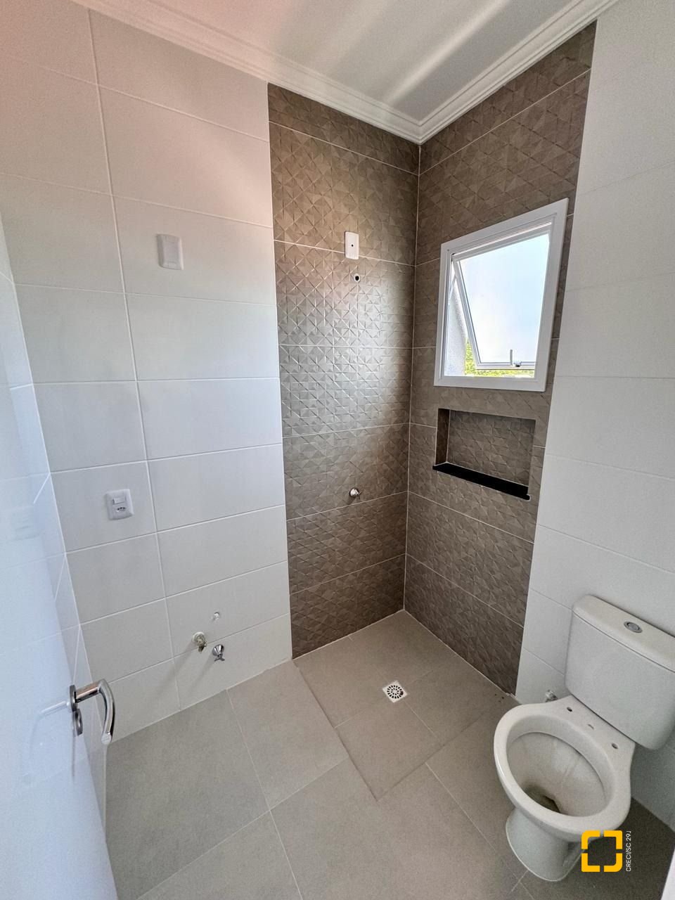 Apartamento com 90m², 3 quartos (sendo 1 suíte), 1 garagem, no bairro Ingleses em Florianópolis