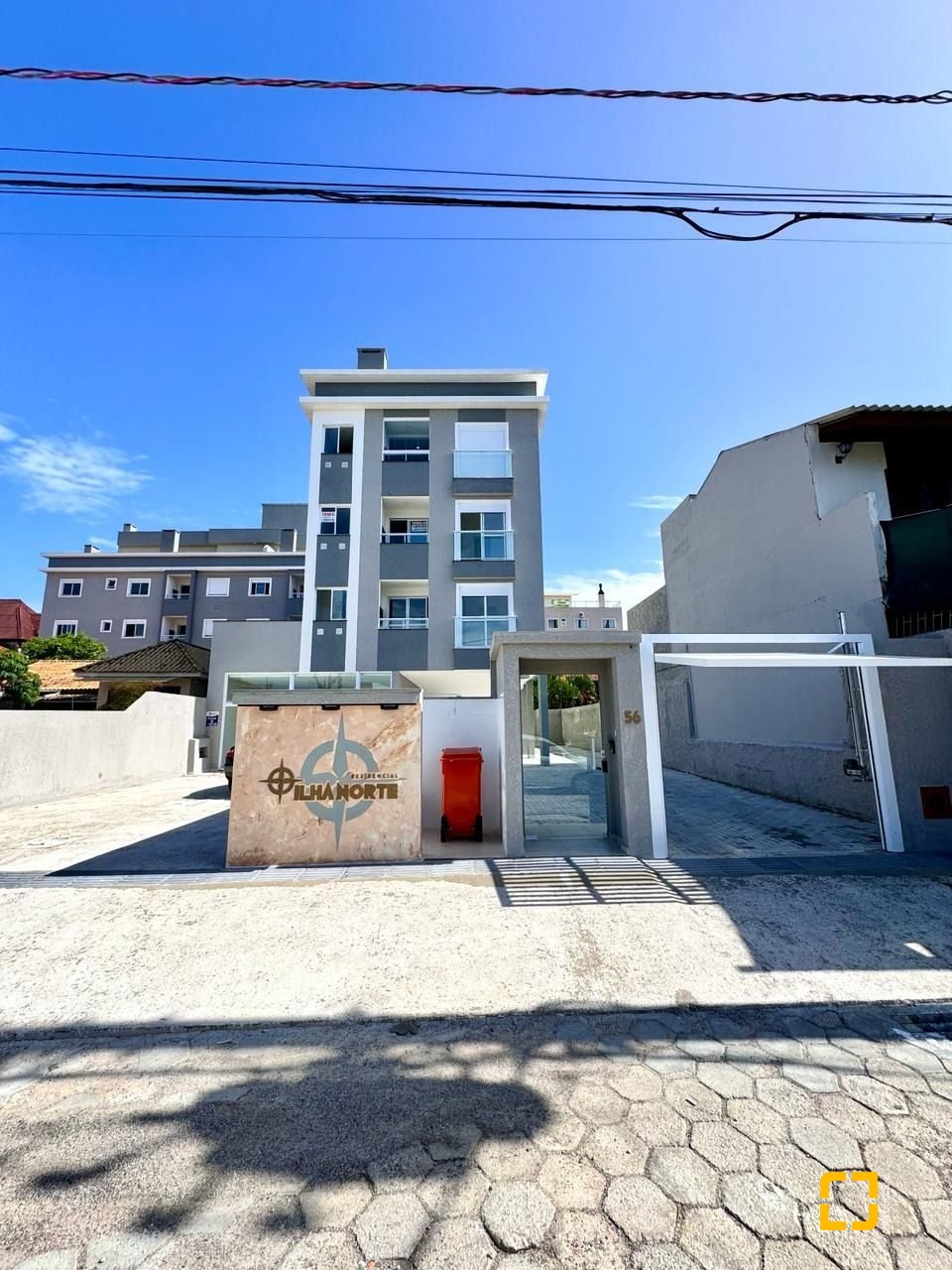 Apartamento com 90m², 3 quartos (sendo 1 suíte), 1 garagem, no bairro Ingleses em Florianópolis