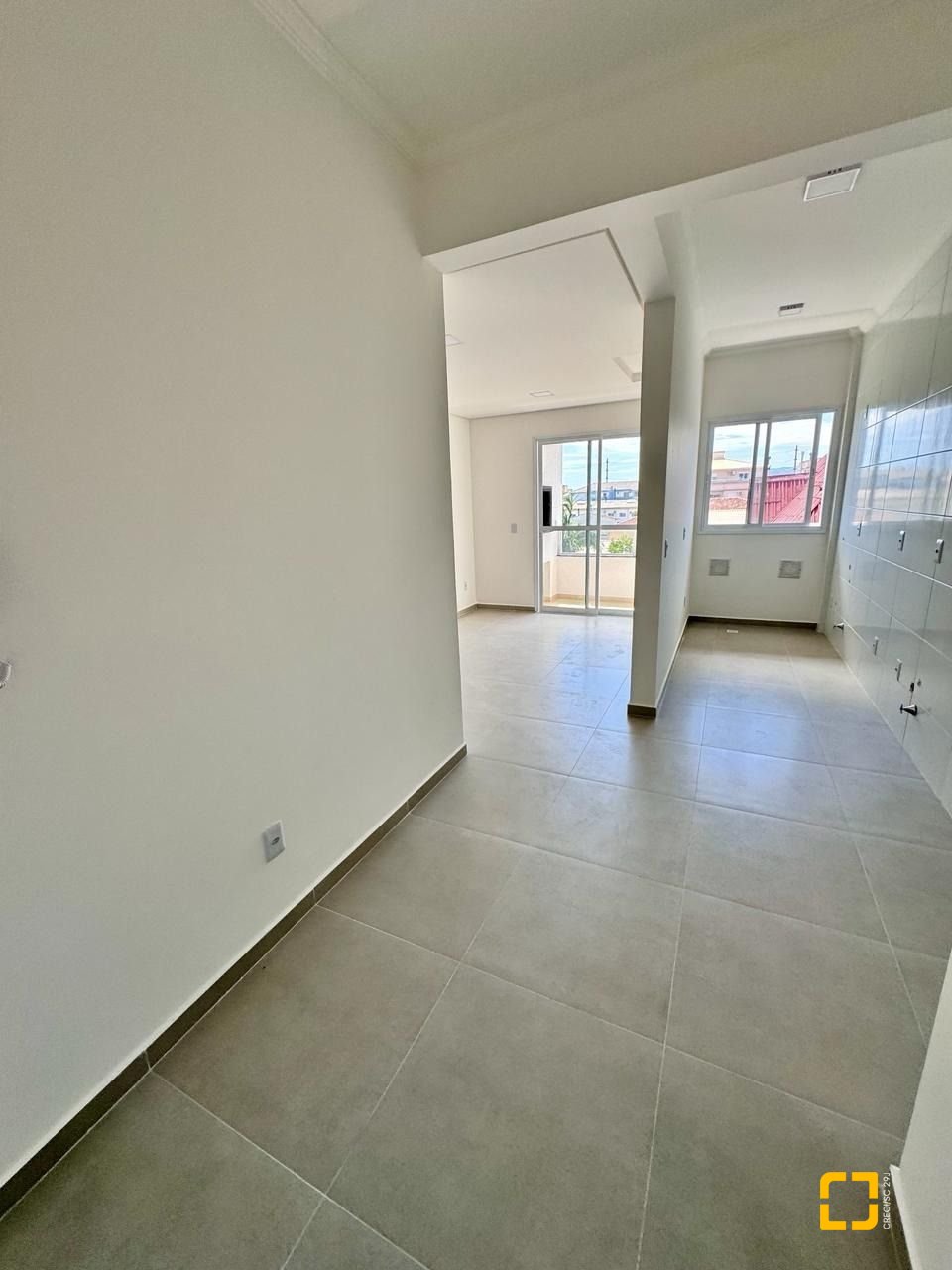 Apartamento com 90m², 3 quartos (sendo 1 suíte), 1 garagem, no bairro Ingleses em Florianópolis