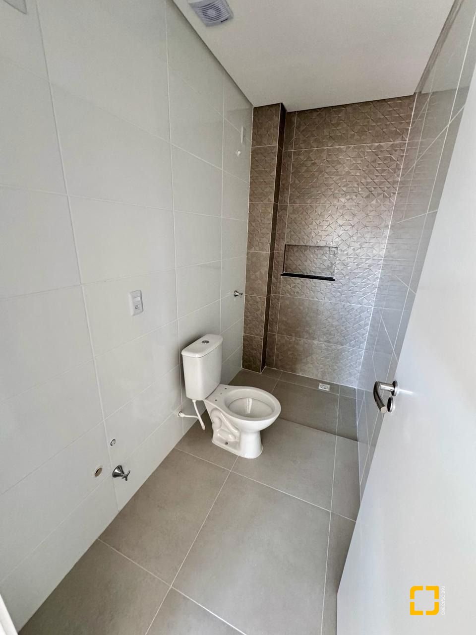 Apartamento com 90m², 3 quartos (sendo 1 suíte), 1 garagem, no bairro Ingleses em Florianópolis