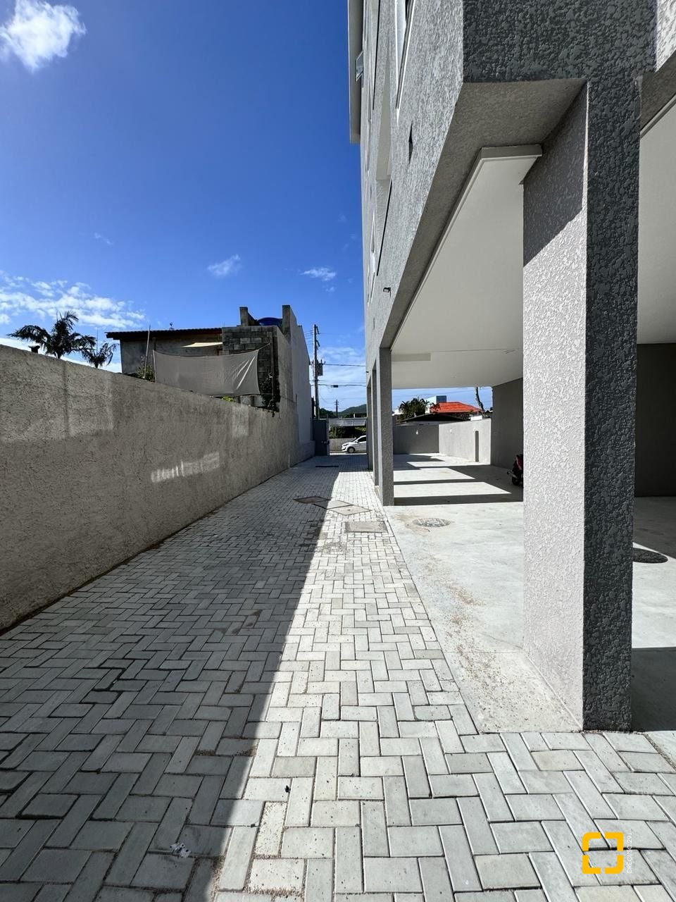 Apartamento com 90m², 3 quartos (sendo 1 suíte), 1 garagem, no bairro Ingleses em Florianópolis