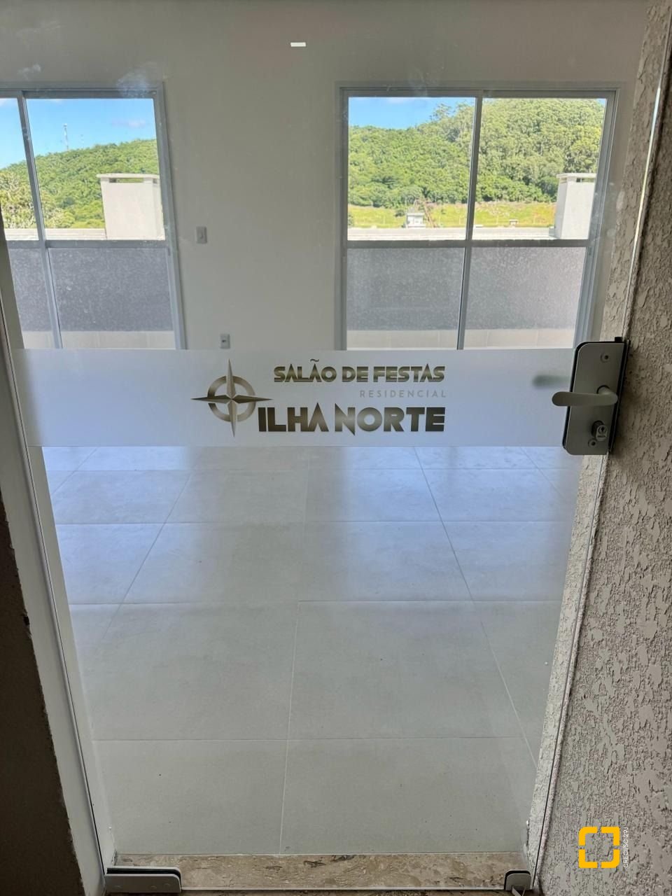 Apartamento com 90m², 3 quartos (sendo 1 suíte), 1 garagem, no bairro Ingleses em Florianópolis