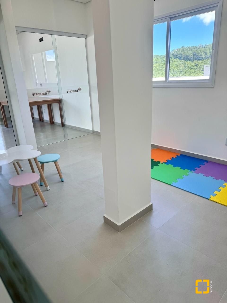 Apartamento com 90m², 3 quartos (sendo 1 suíte), 1 garagem, no bairro Ingleses em Florianópolis
