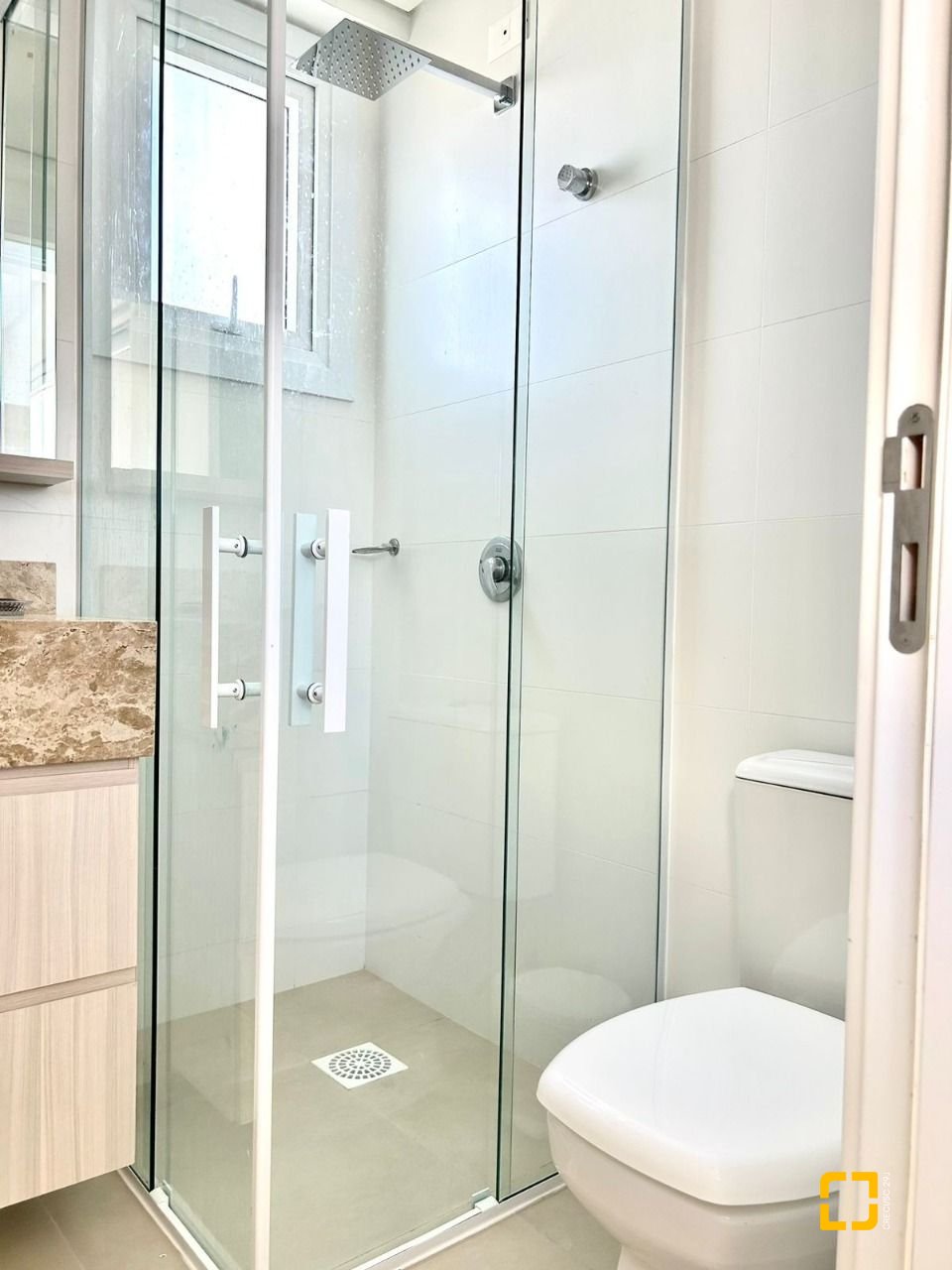 Apartamento com 112m², 4 quartos (sendo 1 suíte), 2 garagens, no bairro Ingleses em Florianópolis
