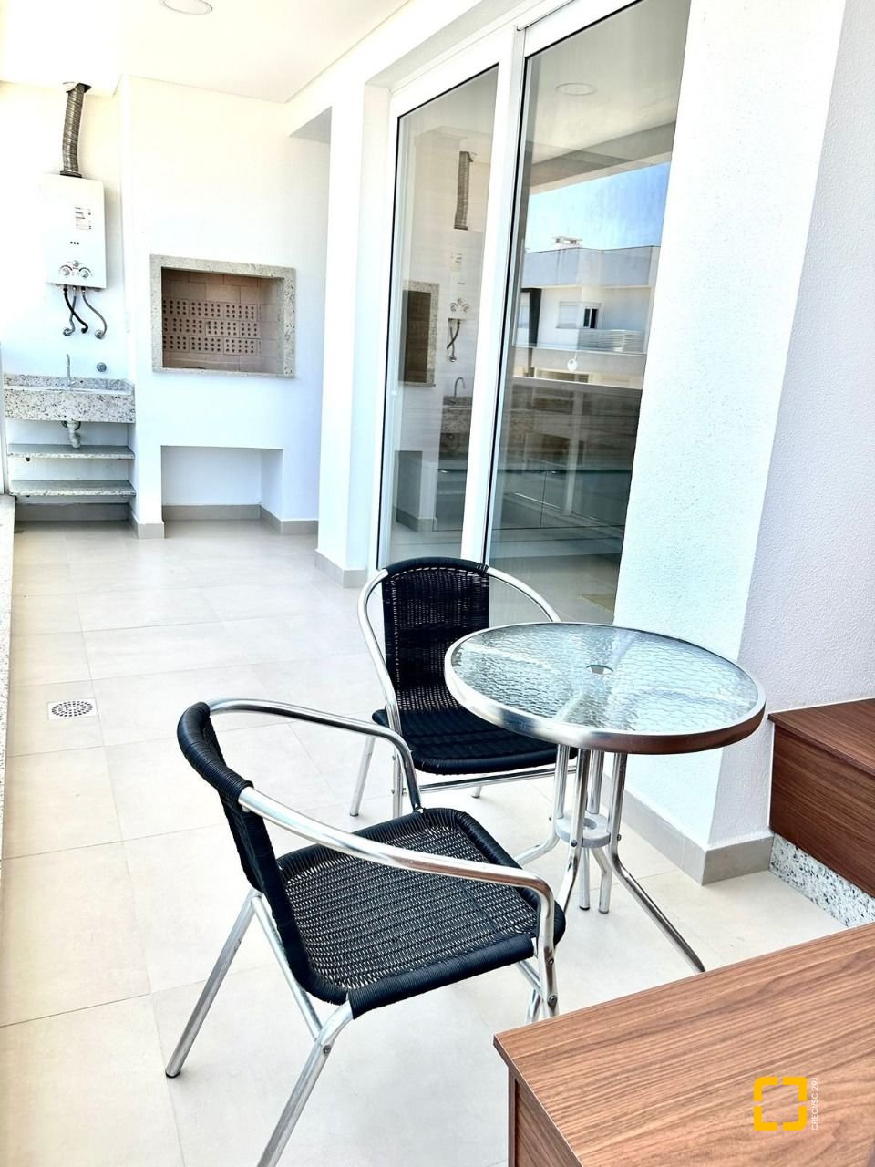 Apartamento com 112m², 4 quartos (sendo 1 suíte), 2 garagens, no bairro Ingleses em Florianópolis