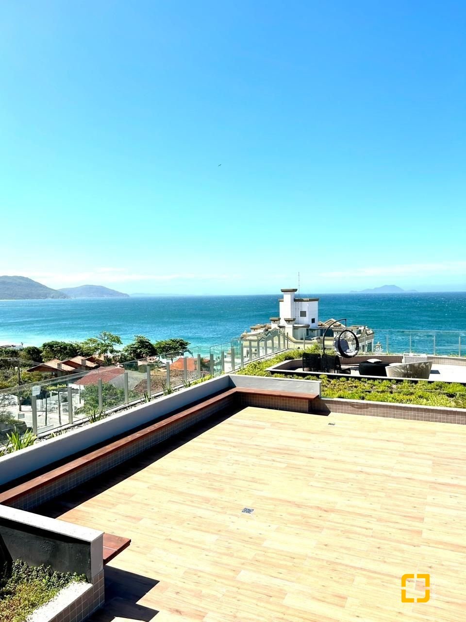 Apartamento com 112m², 4 quartos (sendo 1 suíte), 2 garagens, no bairro Ingleses em Florianópolis