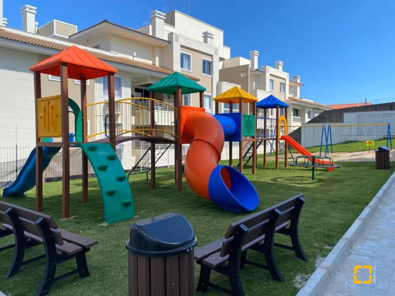 Apartamento com 112m², 4 quartos (sendo 1 suíte), 2 garagens, no bairro Ingleses em Florianópolis