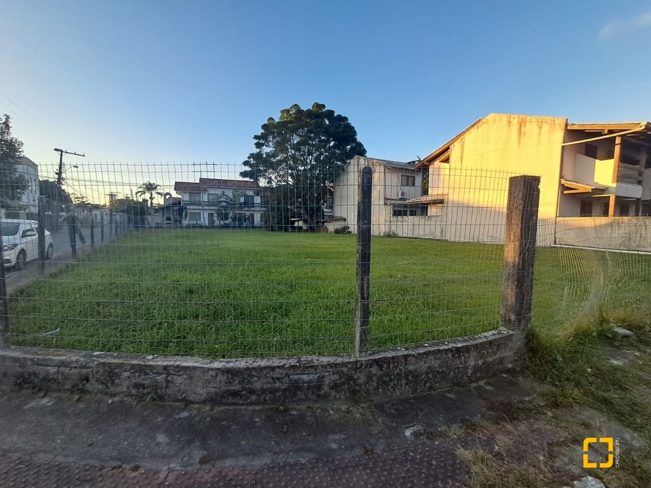 Terreno com 1606m², no bairro Cachoeira do Bom Jesus em Florianópolis