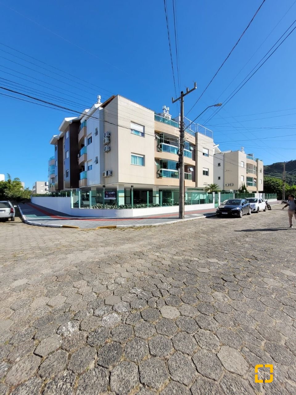 Apartamento com 78m², 4 quartos (sendo 2 suítes), 1 garagem, no bairro Ingleses em Florianópolis