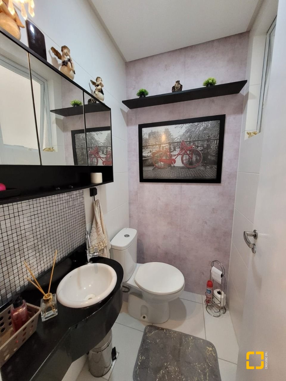 Apartamento com 78m², 4 quartos (sendo 2 suítes), 1 garagem, no bairro Ingleses em Florianópolis