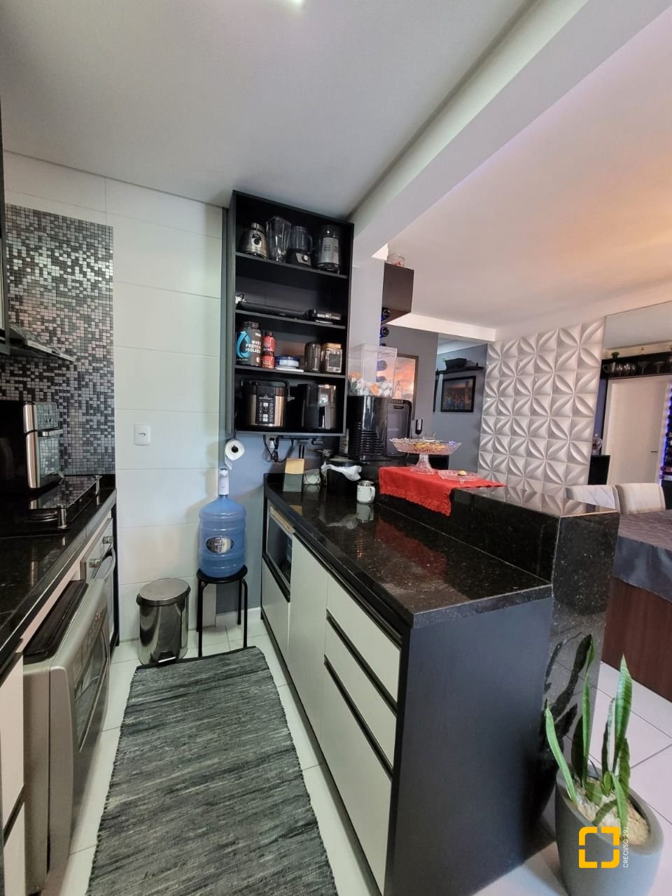 Apartamento com 78m², 4 quartos (sendo 2 suítes), 1 garagem, no bairro Ingleses em Florianópolis