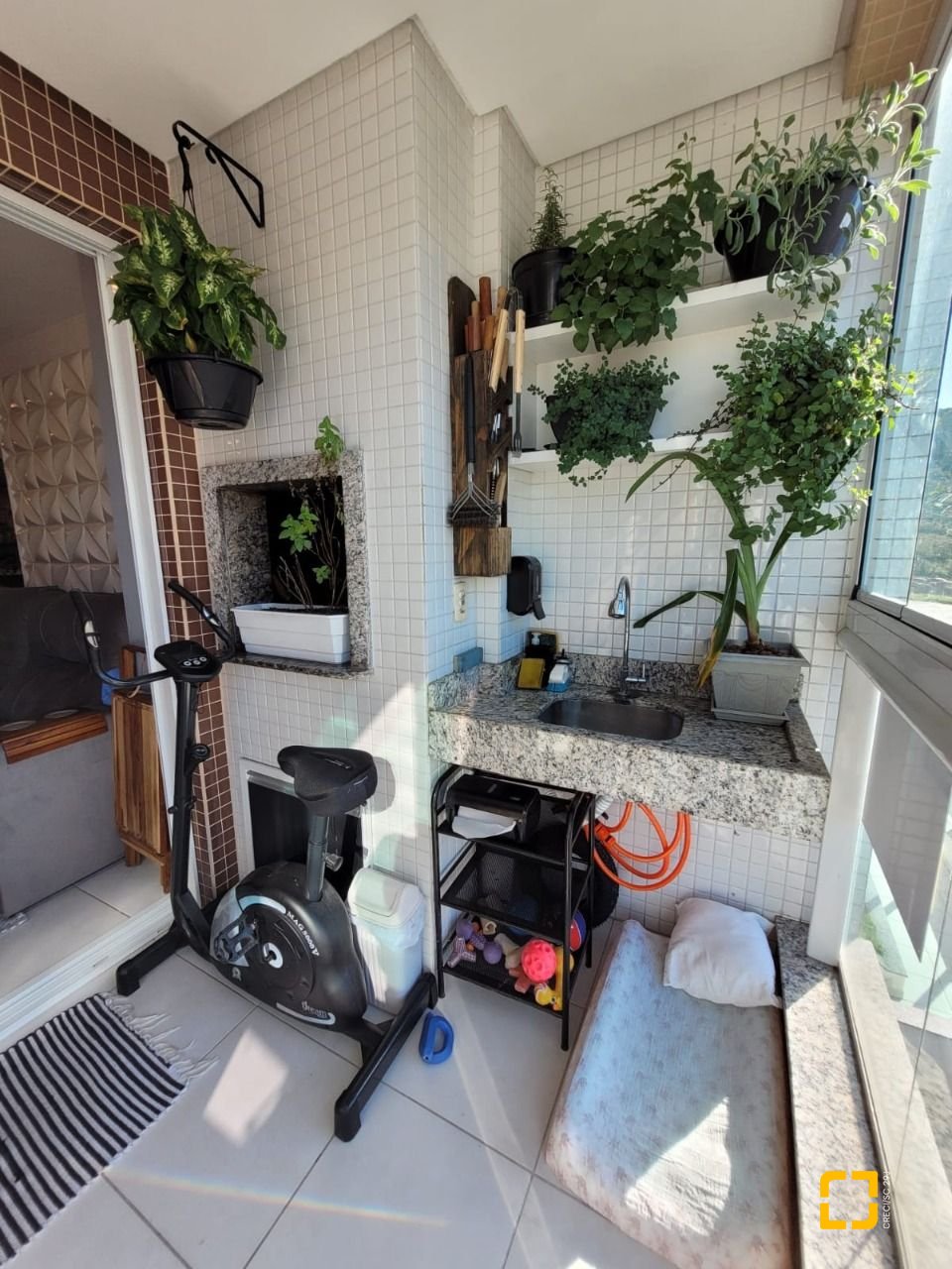 Apartamento com 78m², 4 quartos (sendo 2 suítes), 1 garagem, no bairro Ingleses em Florianópolis