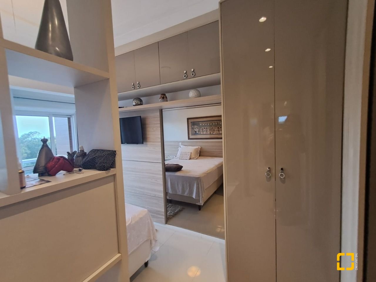 Cobertura com 166m², 4 quartos (sendo 1 suíte), 2 garagens, no bairro Campeche em Florianópolis