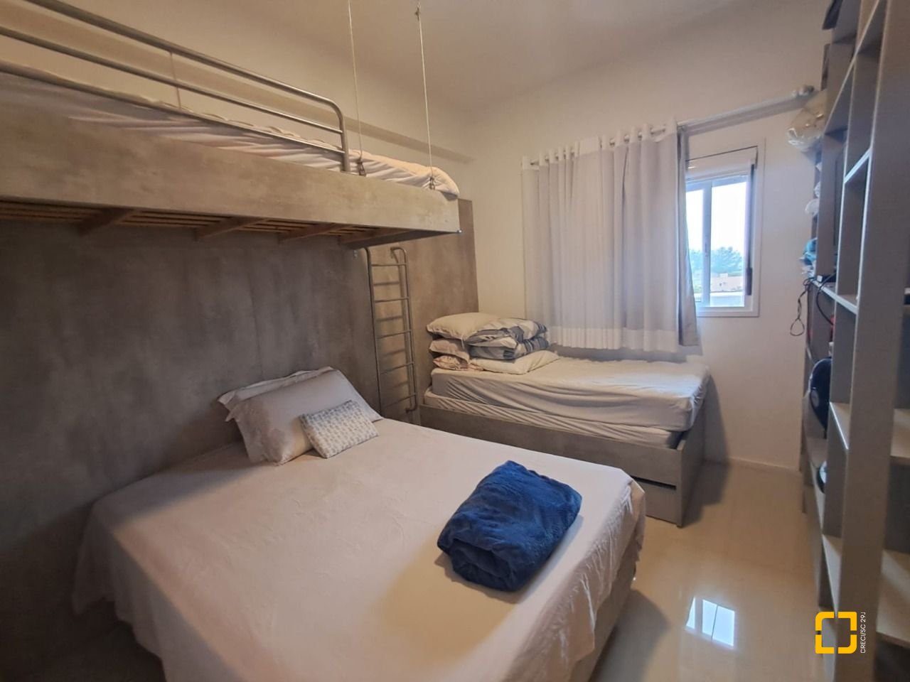 Cobertura com 166m², 4 quartos (sendo 1 suíte), 2 garagens, no bairro Campeche em Florianópolis