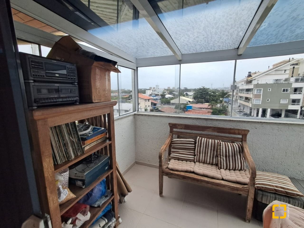 Cobertura com 166m², 4 quartos (sendo 1 suíte), 2 garagens, no bairro Campeche em Florianópolis