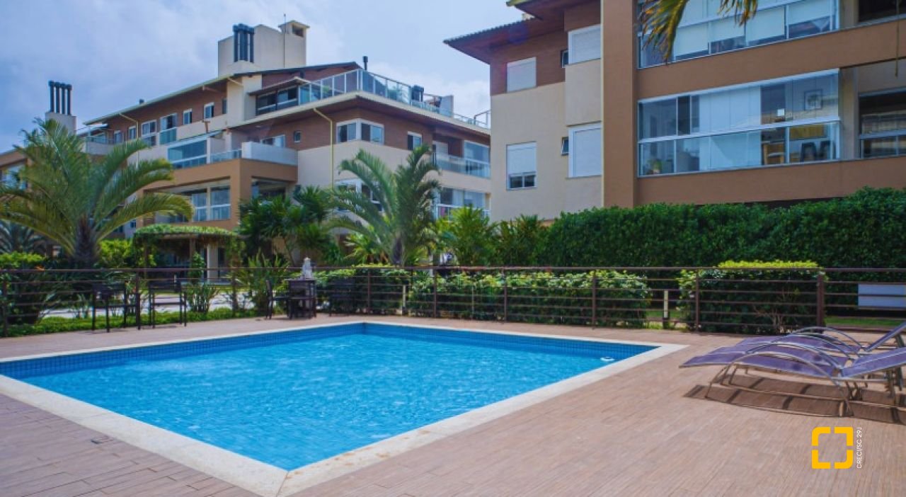 Cobertura com 166m², 4 quartos (sendo 1 suíte), 2 garagens, no bairro Campeche em Florianópolis