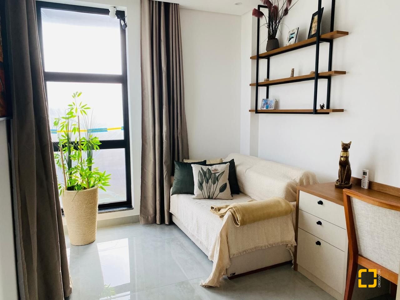 Casa com 127m², 5 quartos (sendo 2 suítes), 2 garagens, no bairro Campeche em Florianópolis