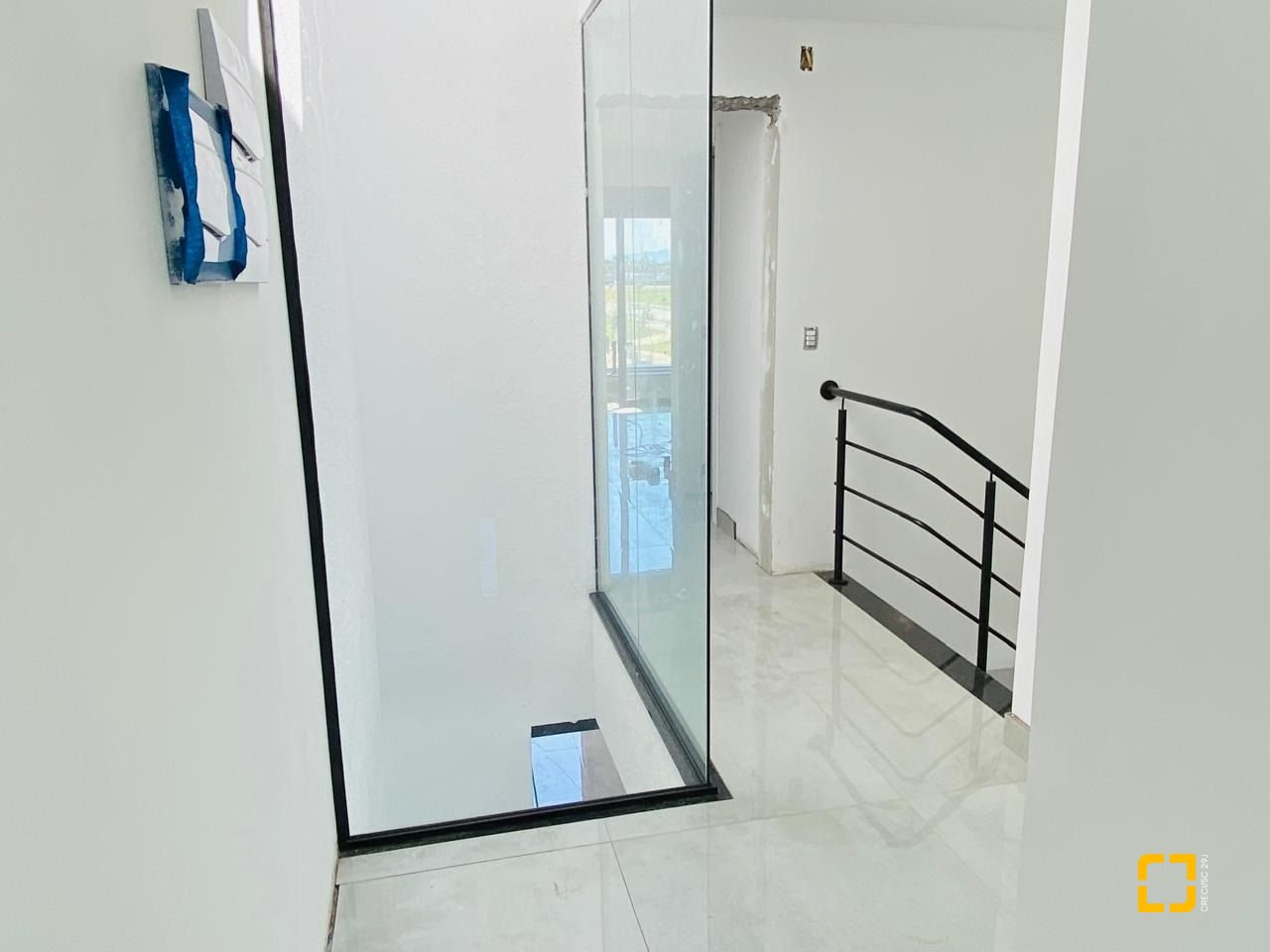 Casa com 127m², 5 quartos (sendo 2 suítes), 2 garagens, no bairro Campeche em Florianópolis
