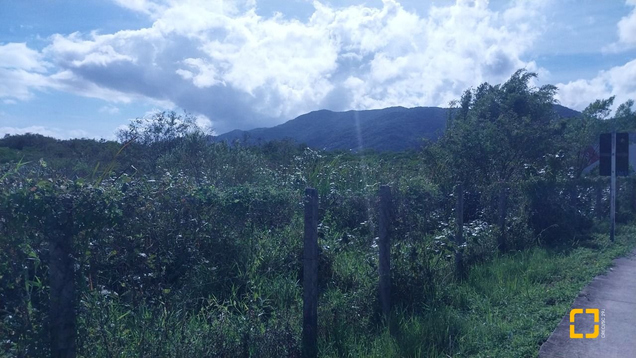 Terreno com 10911m², no bairro Carianos em Florianópolis