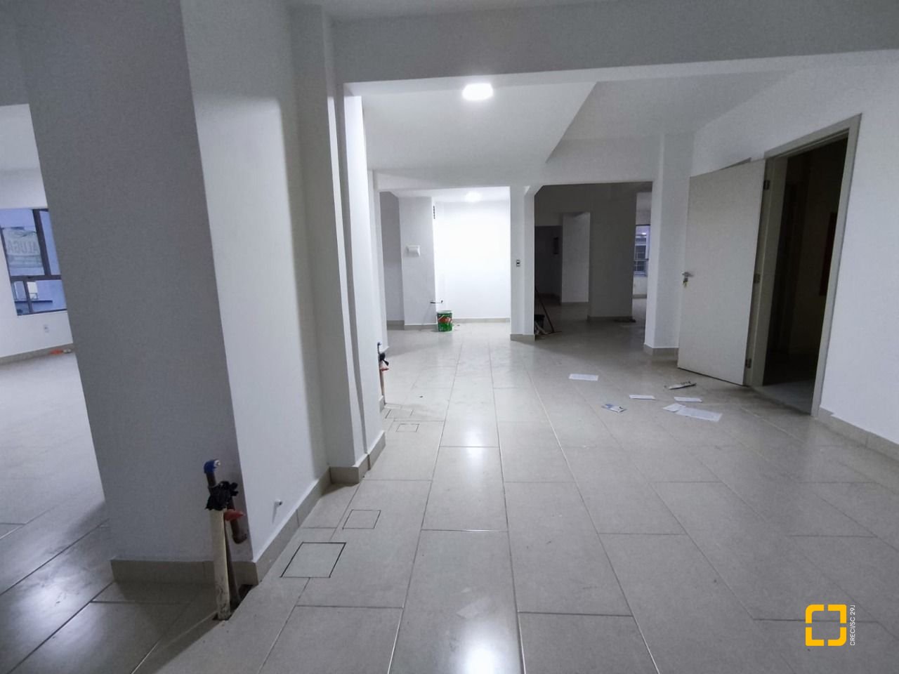 Sala com 203m², no bairro Centro em Florianópolis