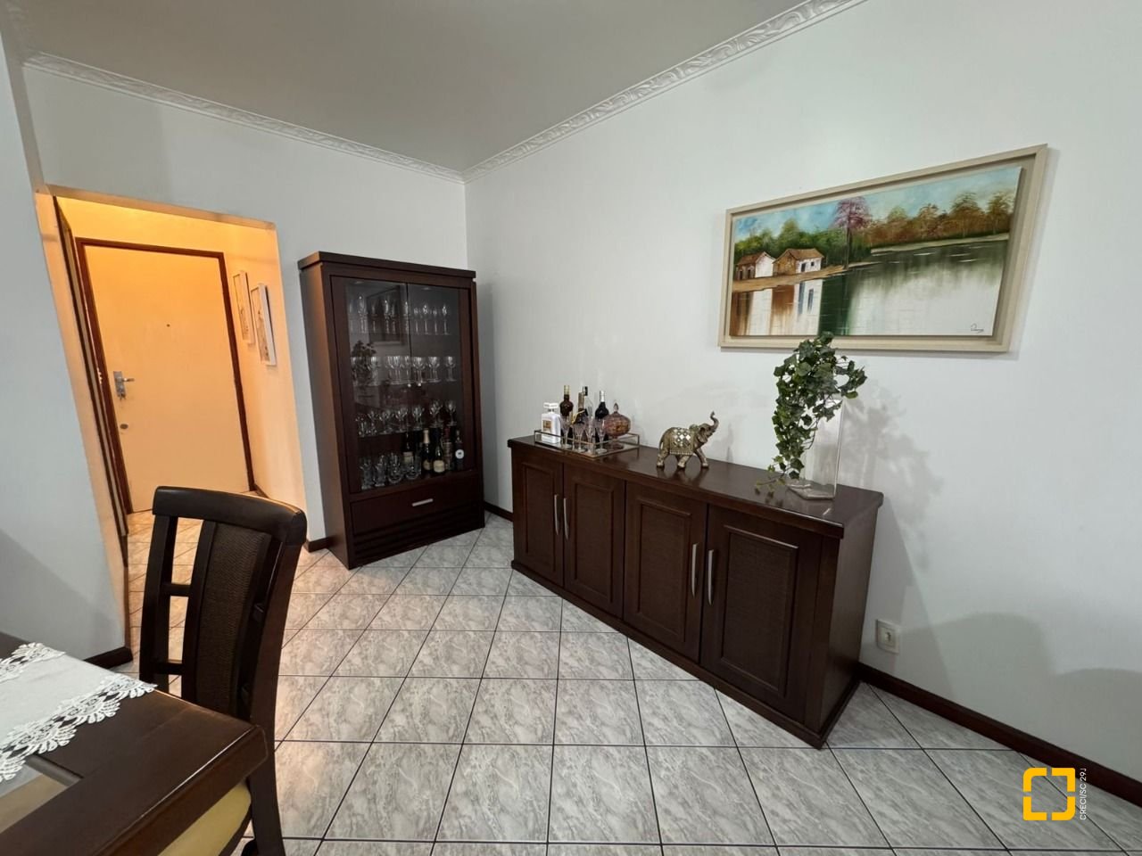 Apartamento com 108m², 5 quartos (sendo 1 suíte), 1 garagem, no bairro Bom Abrigo em Florianópolis