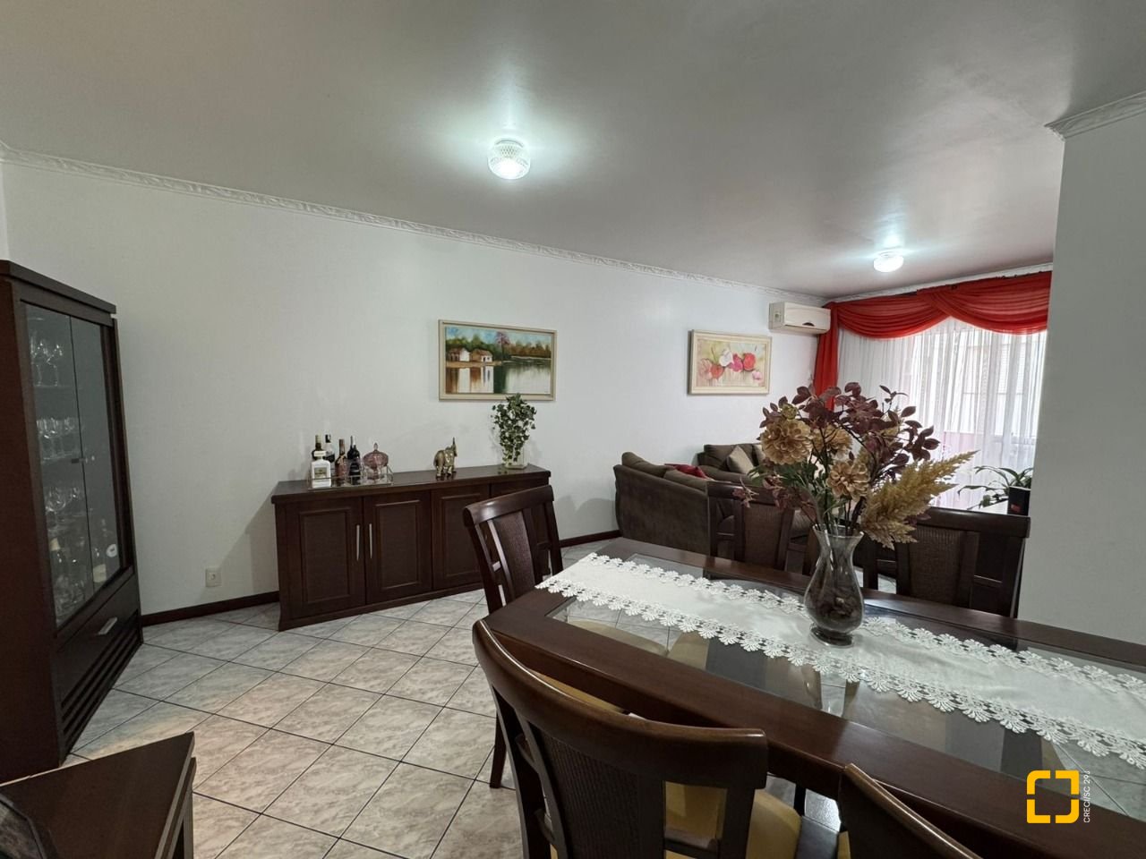 Apartamento com 108m², 5 quartos (sendo 1 suíte), 1 garagem, no bairro Bom Abrigo em Florianópolis