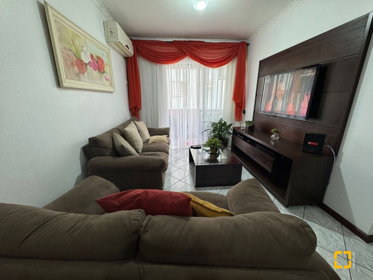 Apartamento com 108m², 5 quartos (sendo 1 suíte), 1 garagem, no bairro Bom Abrigo em Florianópolis