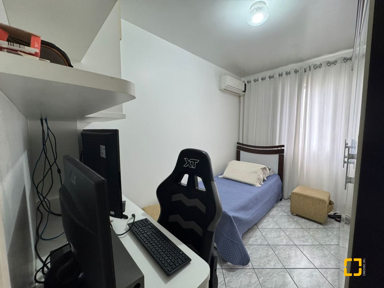 Apartamento com 108m², 5 quartos (sendo 1 suíte), 1 garagem, no bairro Bom Abrigo em Florianópolis