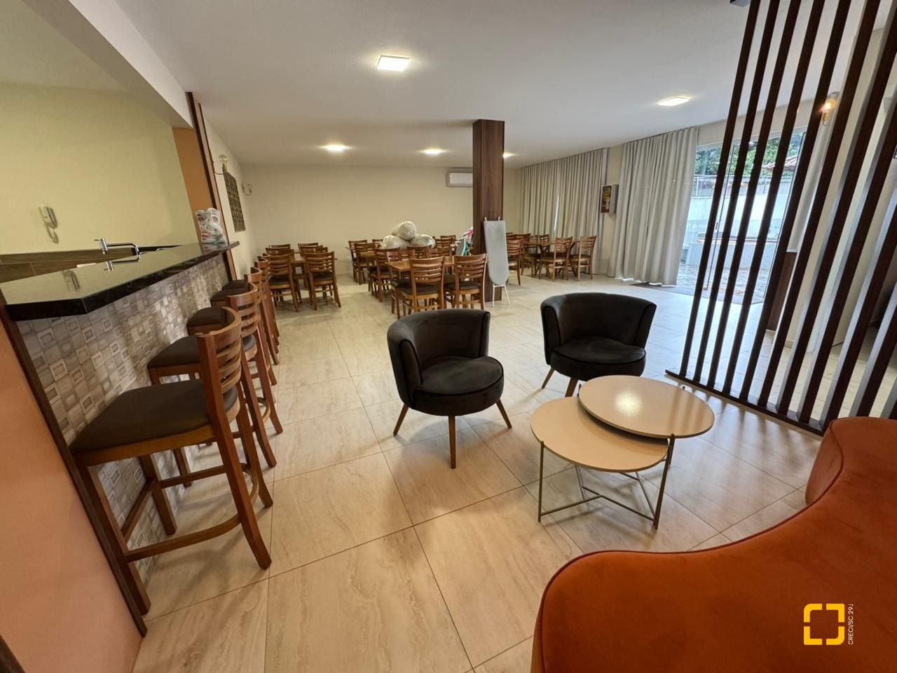Apartamento com 108m², 5 quartos (sendo 1 suíte), 1 garagem, no bairro Bom Abrigo em Florianópolis