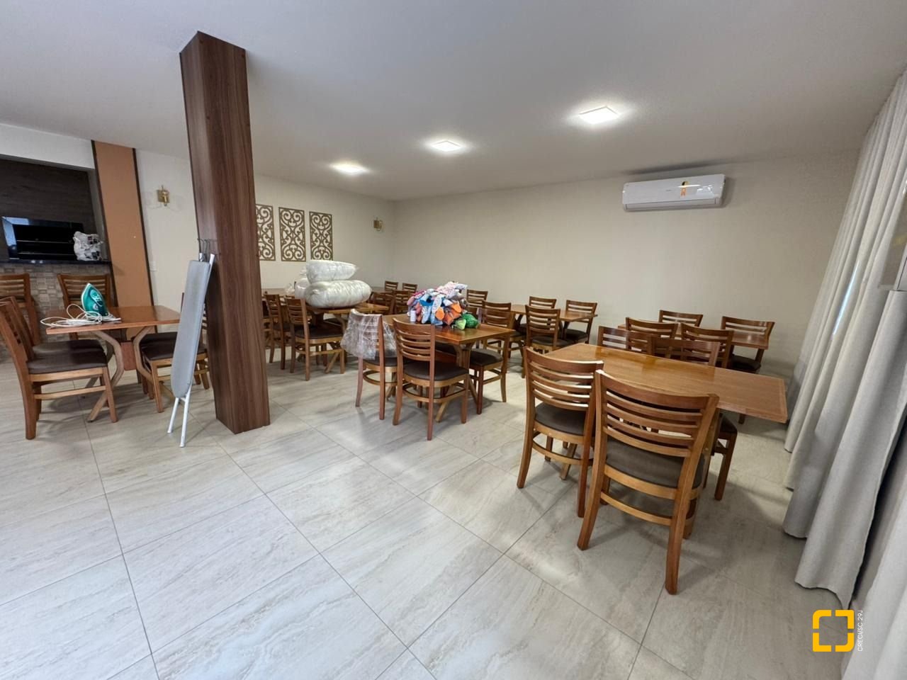 Apartamento com 108m², 5 quartos (sendo 1 suíte), 1 garagem, no bairro Bom Abrigo em Florianópolis