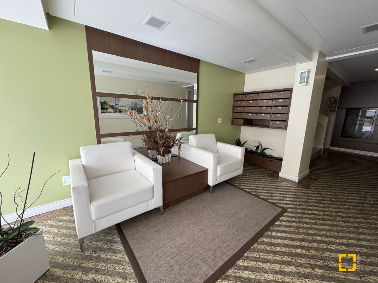 Apartamento com 108m², 5 quartos (sendo 1 suíte), 1 garagem, no bairro Bom Abrigo em Florianópolis