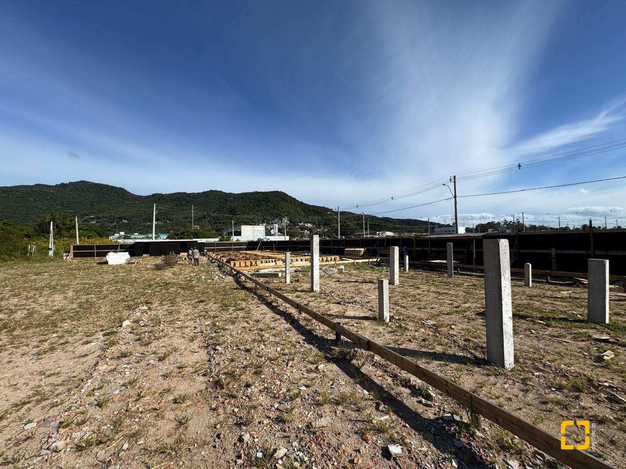 Casa com 151m², 4 quartos (sendo 1 suíte), 1 garagem, no bairro Vargem Grande em Florianópolis