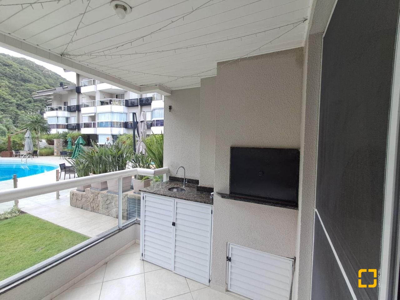 Apartamento com 78m², 3 quartos (sendo 1 suíte), 1 garagem, no bairro Praia Brava em Florianópolis