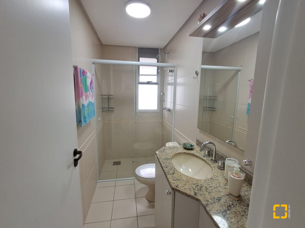Apartamento com 78m², 3 quartos (sendo 1 suíte), 1 garagem, no bairro Praia Brava em Florianópolis