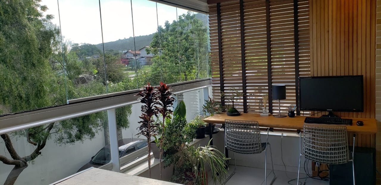 Apartamento com 89m², 3 quartos (sendo 1 suíte), 1 garagem, no bairro Campeche em Florianópolis