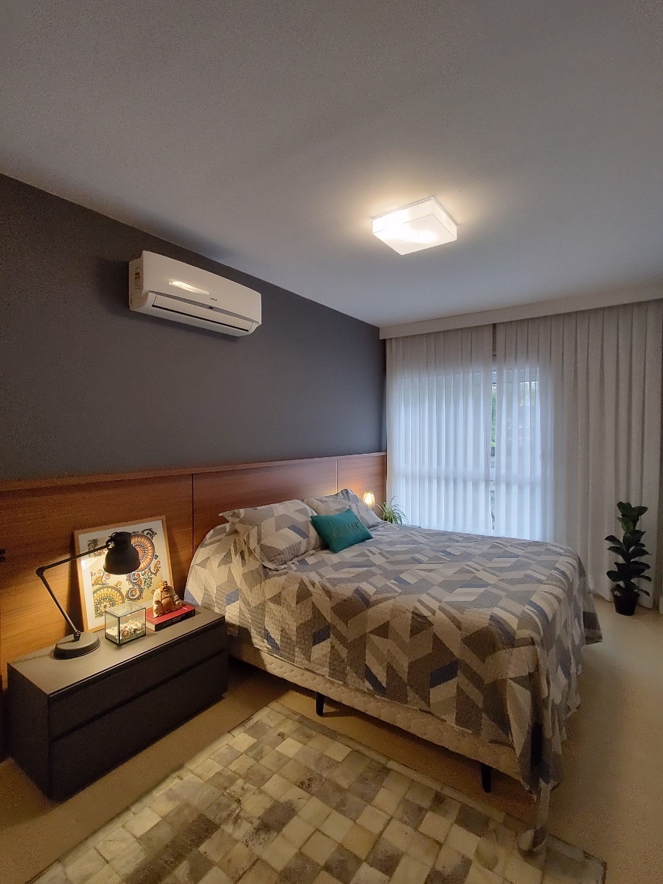 Apartamento com 89m², 3 quartos (sendo 1 suíte), 1 garagem, no bairro Campeche em Florianópolis