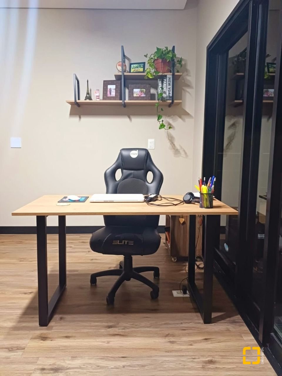 Casa de Condomínio com 186m², 3 quartos (sendo 1 suíte), 2 garagens, no bairro Vargem Grande em Florianópolis