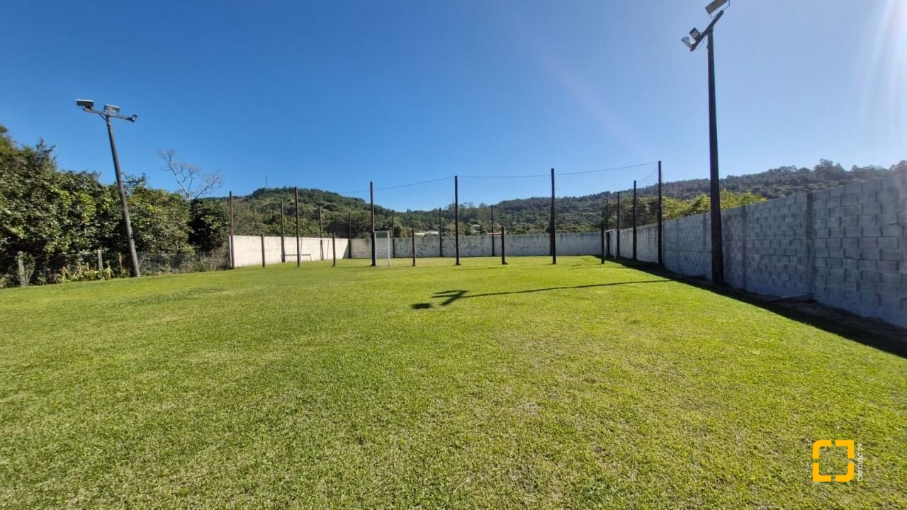Casa de Condomínio com 186m², 3 quartos (sendo 1 suíte), 2 garagens, no bairro Vargem Grande em Florianópolis