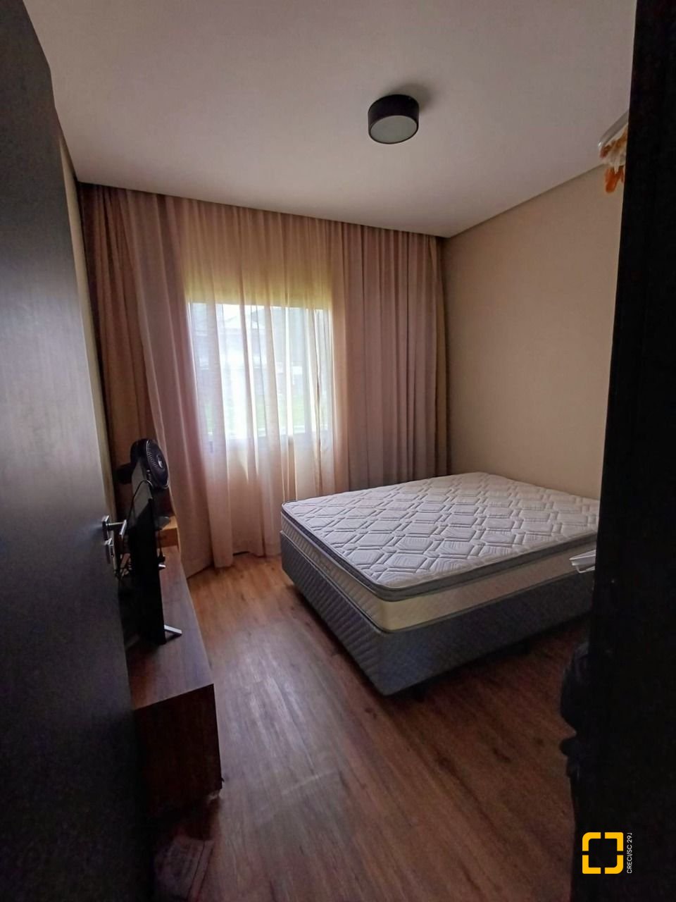 Casa de Condomínio com 186m², 2 quartos (sendo 1 suíte), 2 garagens, no bairro Vargem Grande em Florianópolis