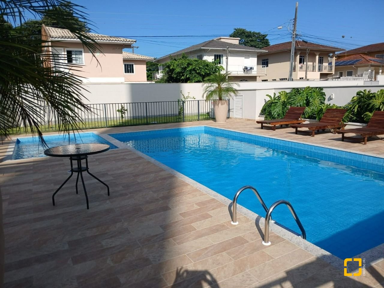 Apartamento com 48m², 2 quartos, 1 garagem, no bairro Sertão do Maruim em São José