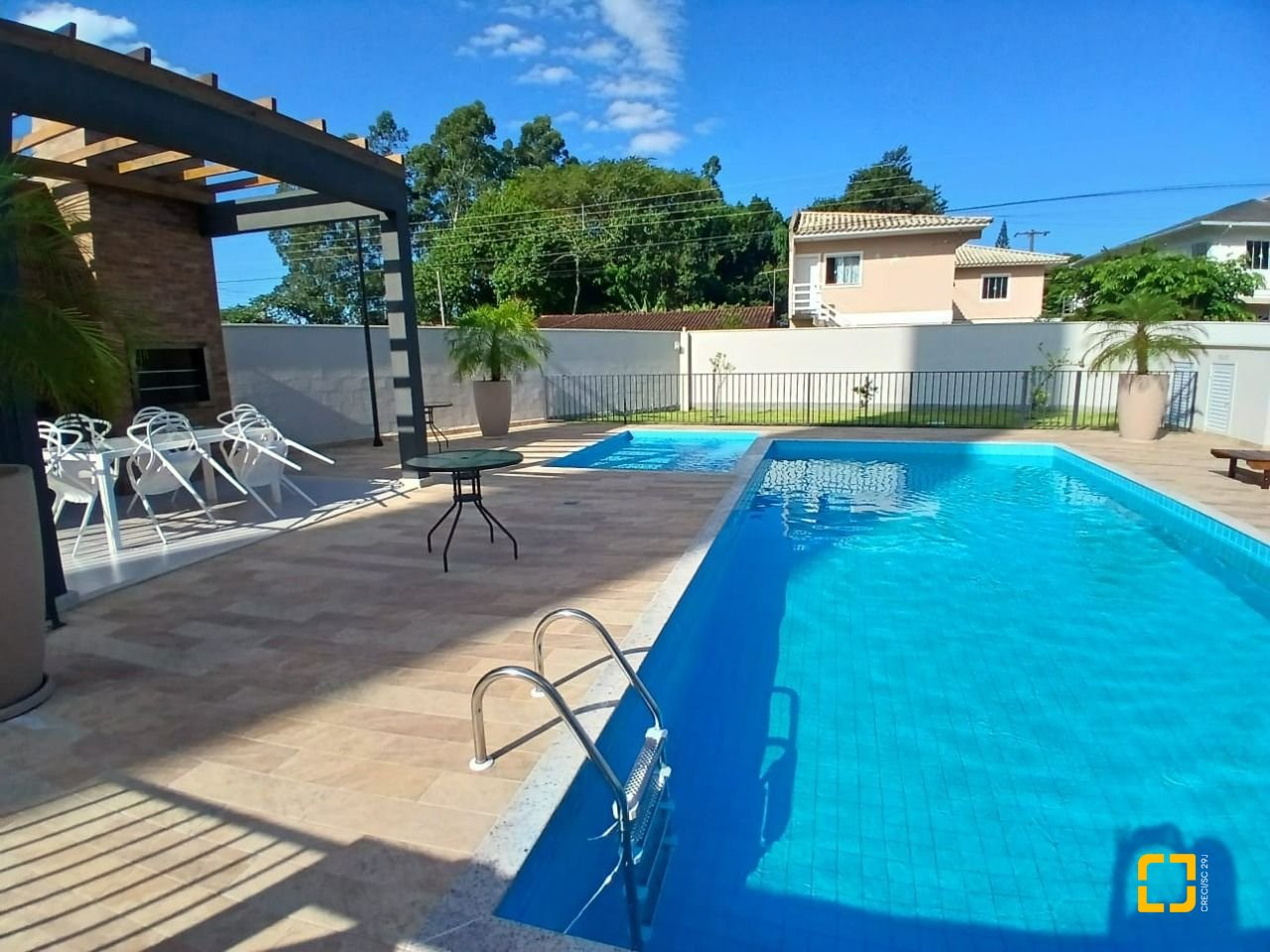 Apartamento com 48m², 2 quartos, 1 garagem, no bairro Sertão do Maruim em São José
