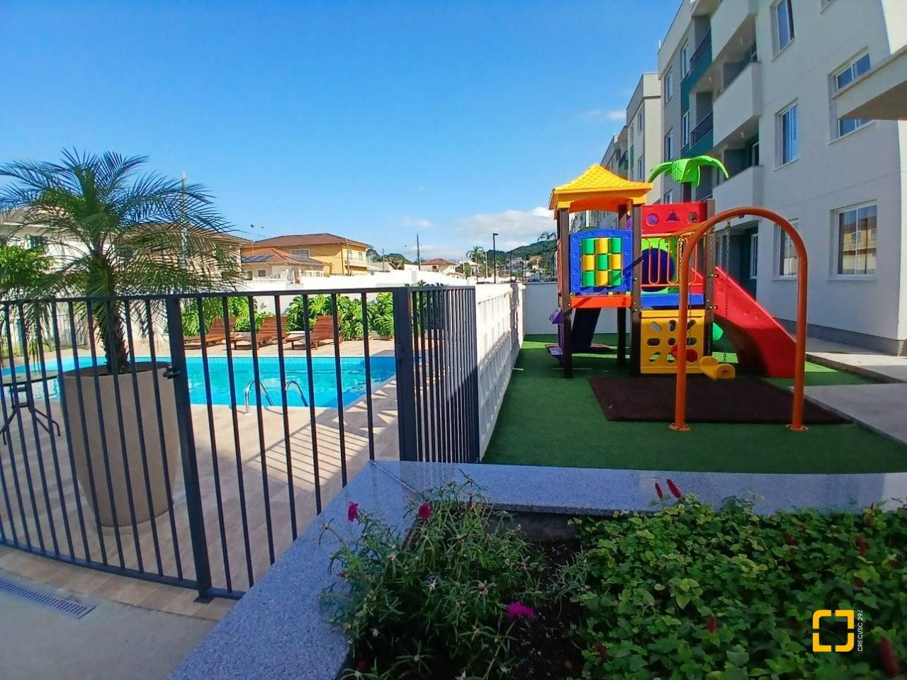 Apartamento com 48m², 2 quartos, 1 garagem, no bairro Sertão do Maruim em São José