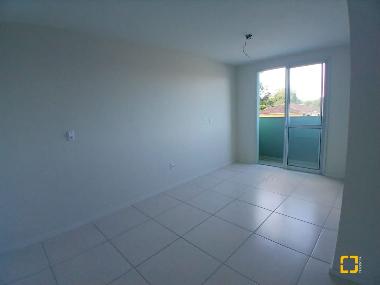 Apartamento com 48m², 2 quartos, 1 garagem, no bairro Sertão do Maruim em São José
