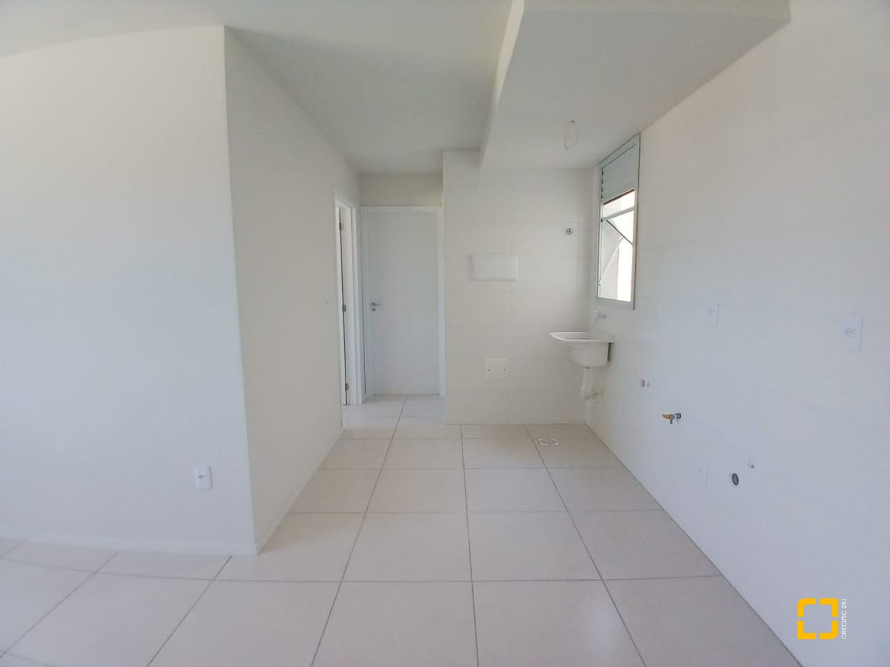 Apartamento com 48m², 2 quartos, 1 garagem, no bairro Sertão do Maruim em São José