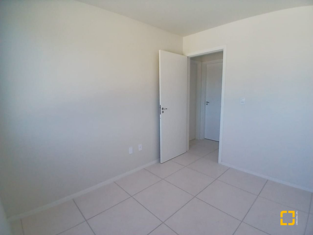 Apartamento com 48m², 2 quartos, 1 garagem, no bairro Sertão do Maruim em São José