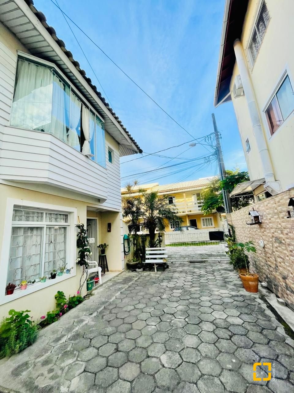 Apartamento com 79m², 4 quartos (sendo 2 suítes), 1 garagem, no bairro Ingleses em Florianópolis