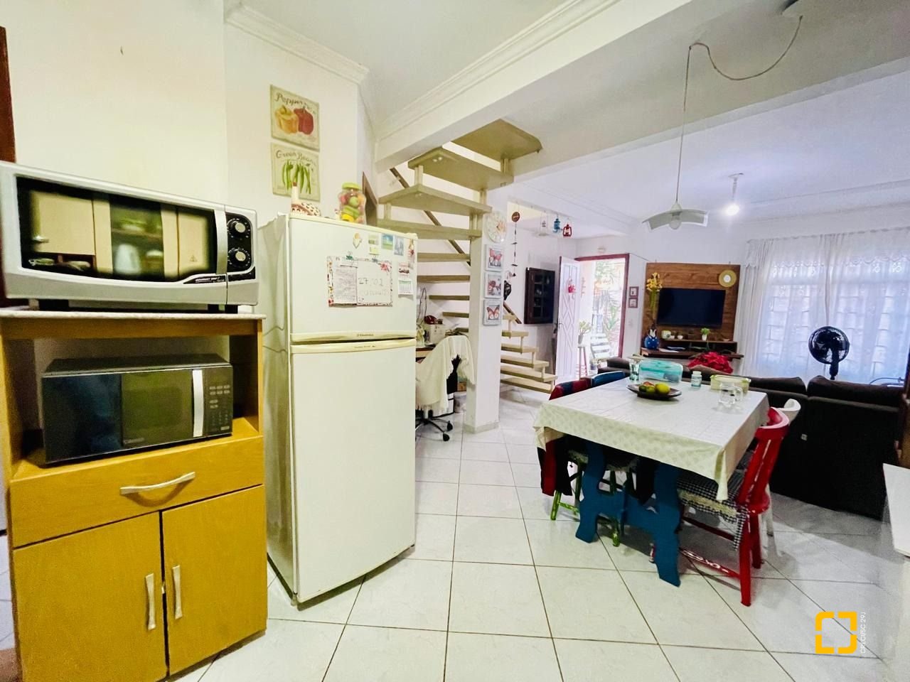 Apartamento com 79m², 4 quartos (sendo 2 suítes), 1 garagem, no bairro Ingleses em Florianópolis