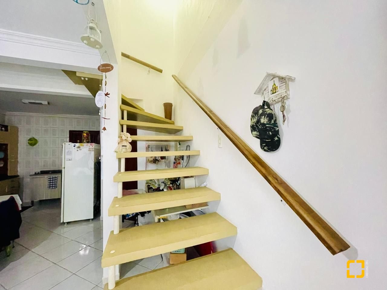 Apartamento com 79m², 4 quartos (sendo 2 suítes), 1 garagem, no bairro Ingleses em Florianópolis