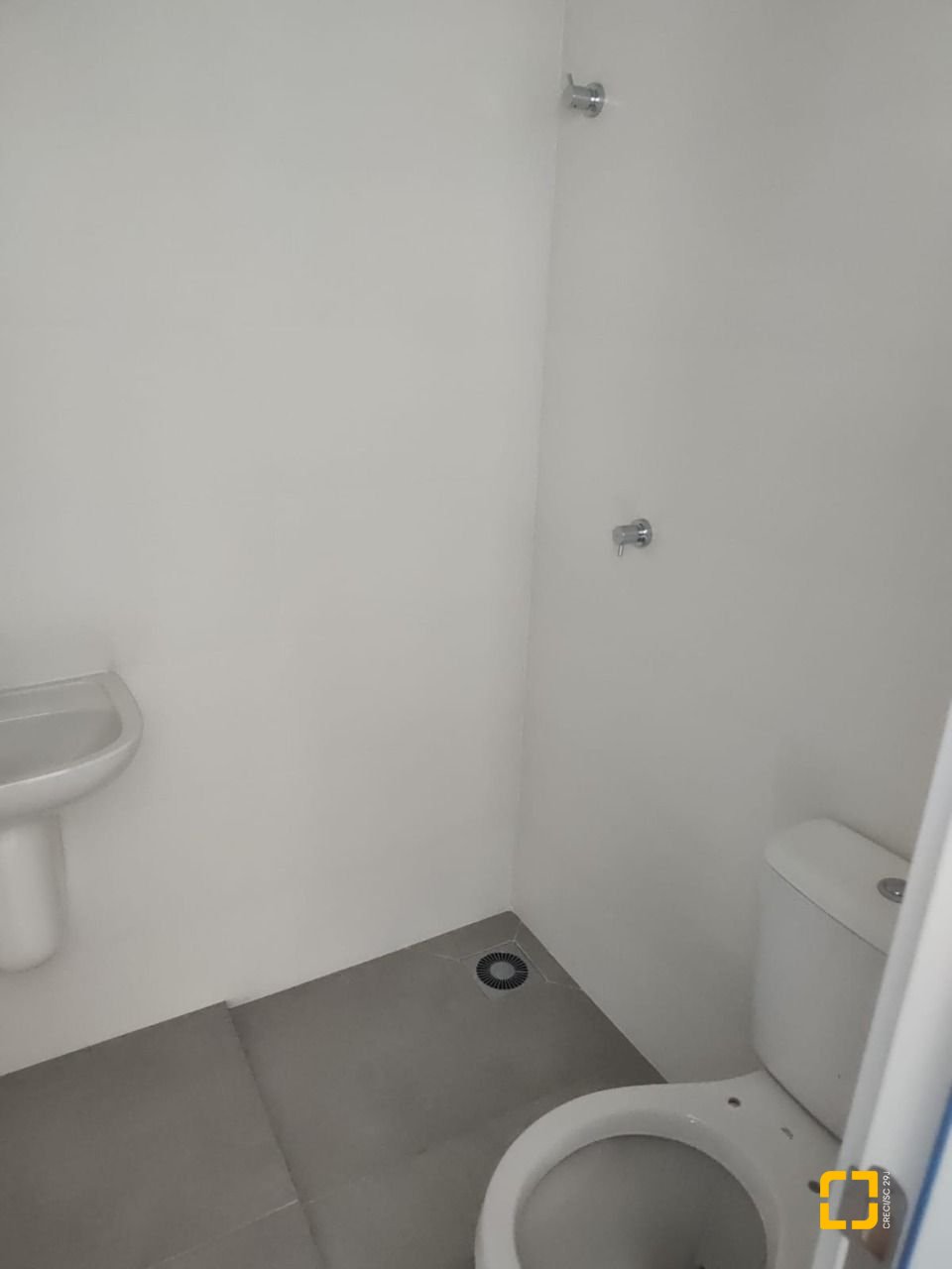 Apartamento com 164m², 6 quartos (sendo 3 suítes), 2 garagens, no bairro Cacupé em Florianópolis