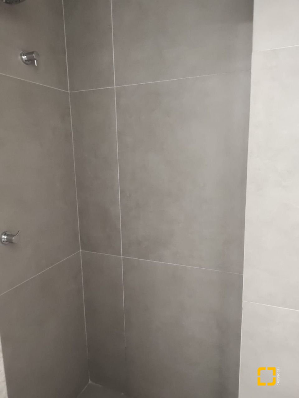 Apartamento com 164m², 6 quartos (sendo 3 suítes), 2 garagens, no bairro Cacupé em Florianópolis
